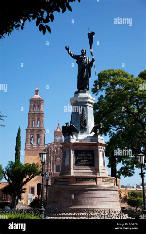 Father miguel hidalgo statue hi-res stock photography and images - Alamy