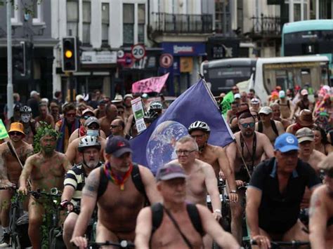 Video Hundreds Participate In Brighton 2024 Naked Bike Ride
