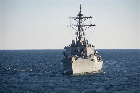 USS Laboon Transits the Strait of Gibraltar > U.S. Naval Forces Europe ...