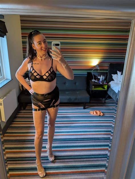 Swingers Club Party Host And Genuine Hotwife Nude Pics Xhamster