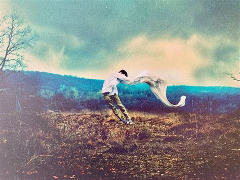 das  das    artists shares  feelings