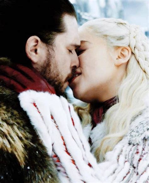 Pin by Lynn Short on Jon snow and daenerys | Jon snow and daenerys ...