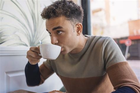 Why Does Coffee Make My Stomach Hurt A Dietitian Explains Livestrong