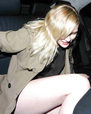 Kirsten Dunst Mega Collection Porn Pictures XXX Photos Sex Images