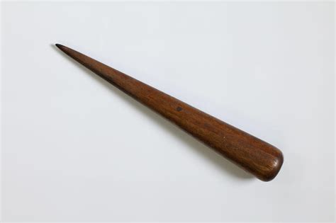 Tool: Fid - New Zealand Maritime Museum