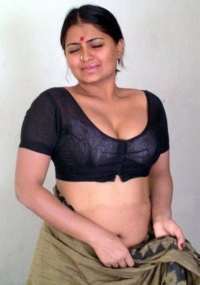 Hot Indian Aunties Photos Saree Pics Tamil Aunties Photos