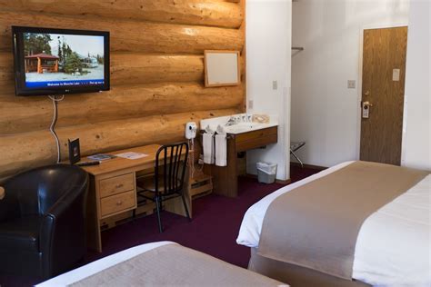 Northern Rockies Lodge Deals And Reviews Muncho Lake Can Wotif