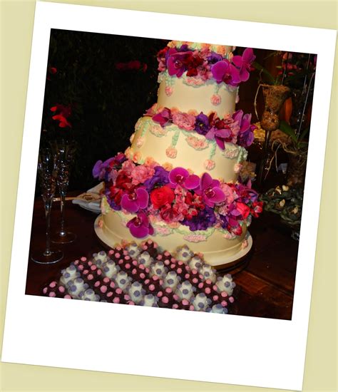 By Clara - Atelier de Alta Confeitaria: Bolo Temático: 15 anos