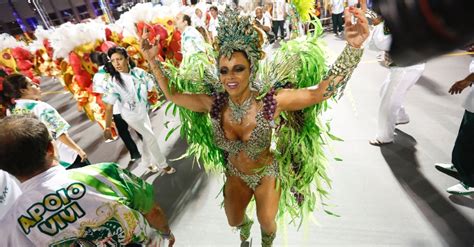 Naked Viviane Araújo in Mancha Verde 2015