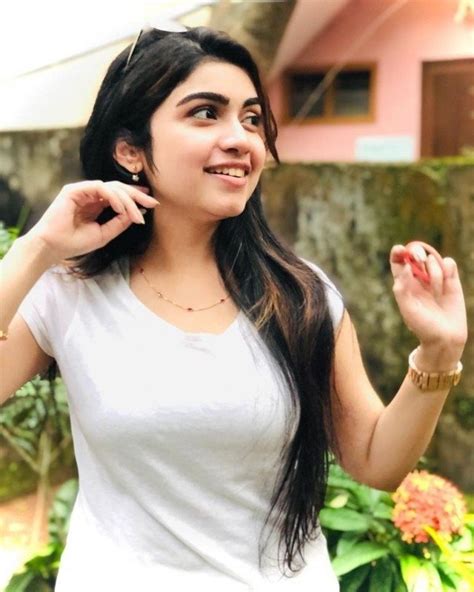 Manasa Radhakrishnan Aka Manasaa Photos Stills And Images