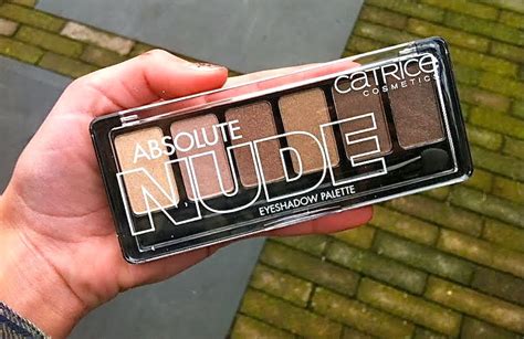Unlimited Beauty REVIEW Catrice Absolute Nude Eyeshadow Palette
