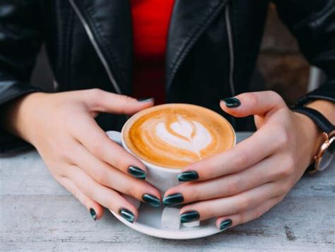 The Naked Manicure Nail Colour Ideas The Latest Minimalist Nail Trend Chic Style Collective