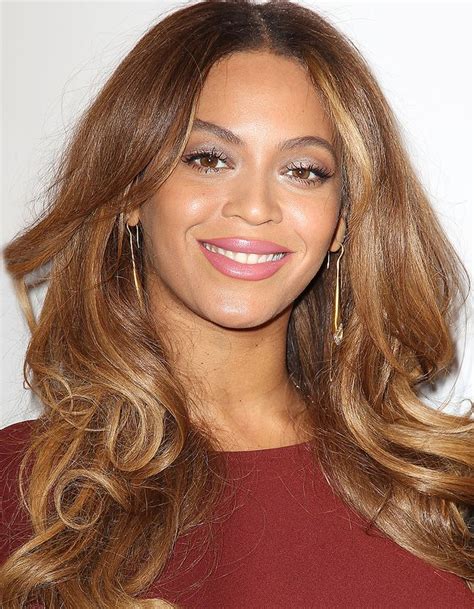 Beyoncé bouche nude et cils de biche la star affiche un teint parfait sur Instagram Elle