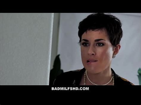 El Padrastro Atrapa Y Se Une A La Madrastra Milf Tetona Y A La Joven My Xxx Hot Girl