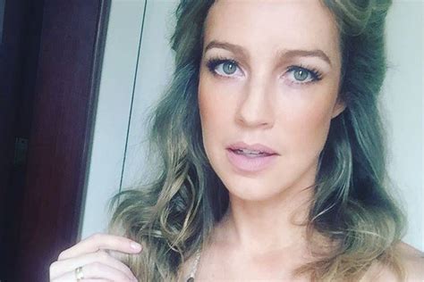 Luana Piovani Aparece De Lingerie E Ganha Elogio Dos Internautas Portal Rea Vip