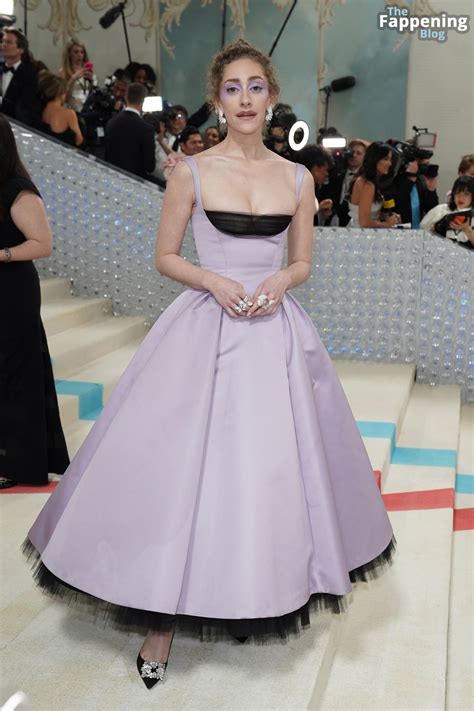 Micaela Diamond Flashes Her Nude Tits At The 2023 Costume Institute Benefit Gala In NYC 12