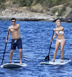 Julianne Hough Wearing Bikini While Paddleboarding In St Barts 13 01 03 Phun Org Forum