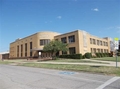 Chickasha Junior High School Gym/Auditorium - Chickasha OK - Living New Deal