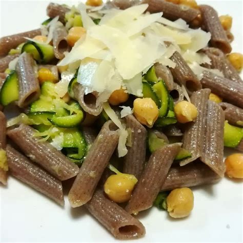 Pasta Integrale Di Grano Saraceno Con Ceci E Zucchine Ricetta Oreegano