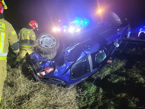 Noworoczny Wypadek Na Drodze Krajowej Dwie Osoby Poszkodowane