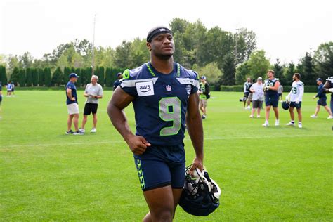 Is Kenneth Walker III Playing Tonight Seahawks RB S Status Revealed