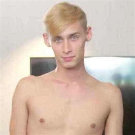 Showerbait Fit Hunks Fuck In The Shower Free Gay HD Porn XHamster