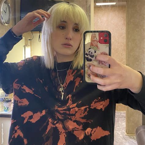 Harley Quinn Smith Nude OnlyFans Leaks Fappening Page 2 FappeningBook