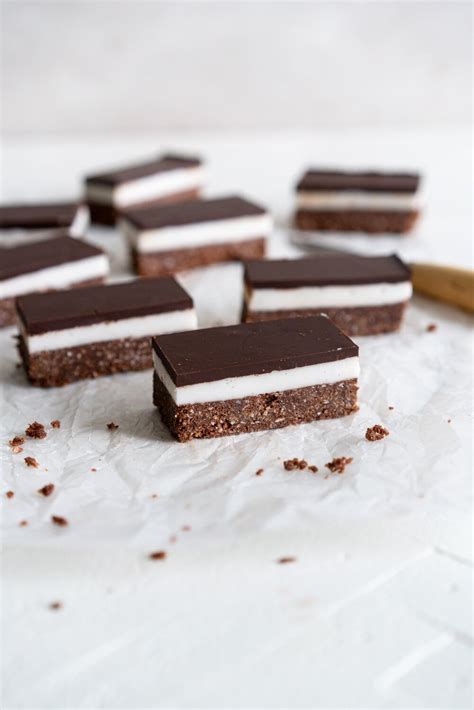 No Bake Peppermint Slice Recipe Peppermint Slice Sweet Treats Baking