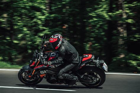 Suzuki GSX S Im Power Naked Bike Vergleich