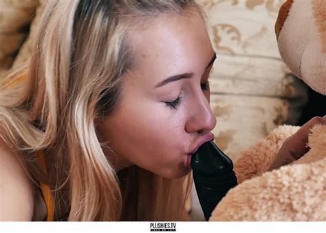 Plushies Tv Maya And Gosha Strapon Sex Movies