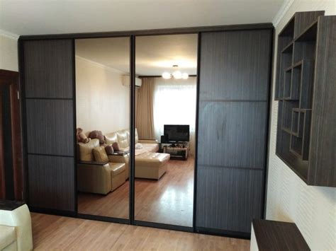 Вместительный встроенный шкаф купе с четырьмя дверьми | Адалит Мебель