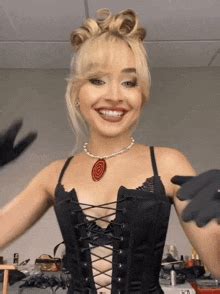 Sabrina Hot S Instagram Twitter Facebook On Idcrawl