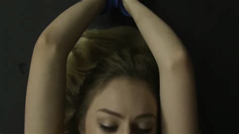 Blonde Mattress Tied Lrlw