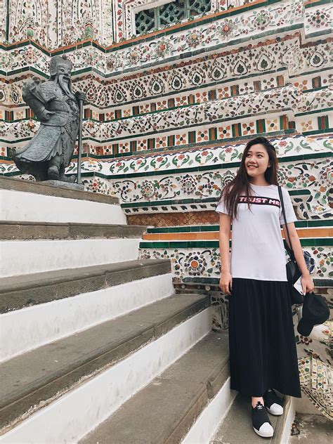 Trấn Thành còn có một cô em gái tuổi xinh xắn cao ráo chẳng kém gì hot girl