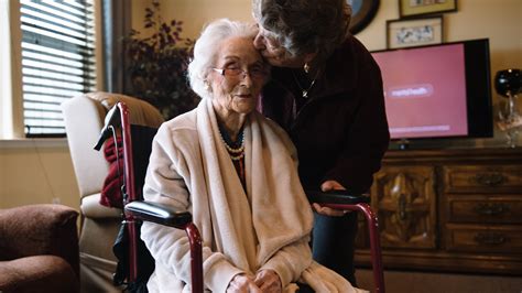 Meeting 116-Year-Old Edith Ceccarelli, the Oldest Person in America ...