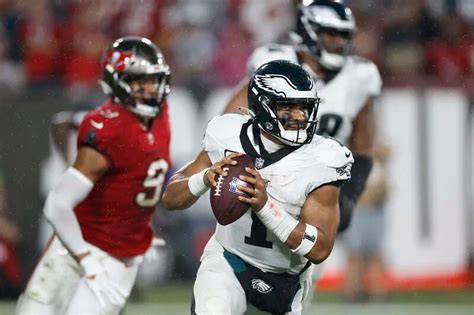 Eagles Buccaneers Predictions For Nfl Playoffs Wild Card Round