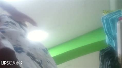 Bajo Faldas Search XVIDEOS