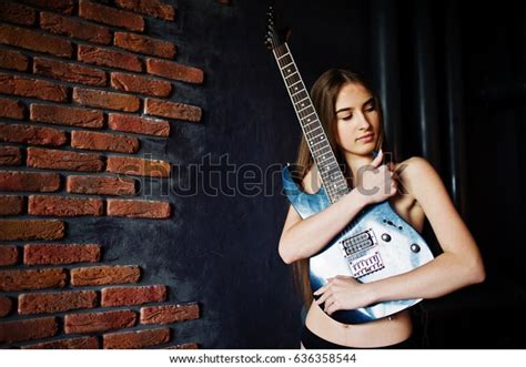 Portrait Sexy Nude Brunette Girl Black Stock Photo 636358544 Shutterstock