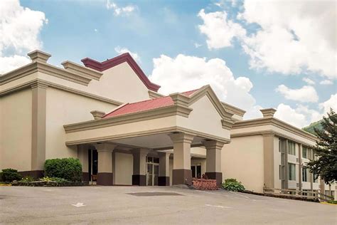 Days Inn by Wyndham Williamsport | Williamsport, PA Hotels