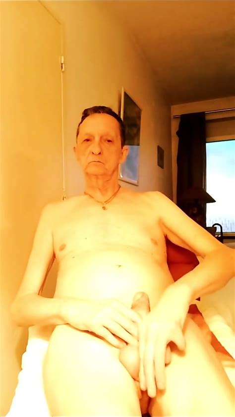 Nude Spreading Cream On My Face And Dick