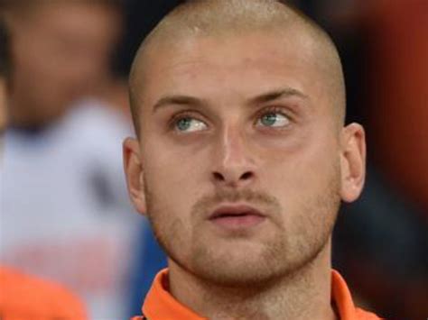 NEWSru.com :: Ярослав Ракицкий: "Российский чемпионат на голову сильнее ...