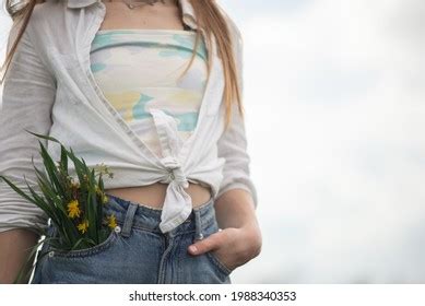 726 Teenage girls butts 스톡 사진, 이미지 및 사진 | Shutterstock