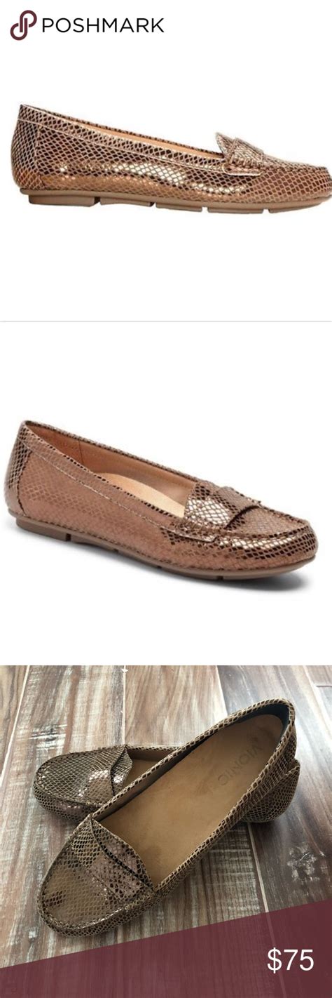 Vionic Leather loafers! 8.5 | Leather loafers, Chic shoes, Vionic shoes