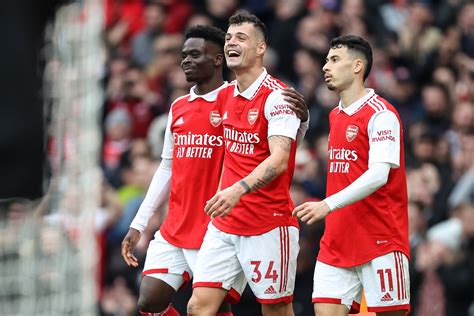 Readers are debating the latest ham spectator editorial online 23