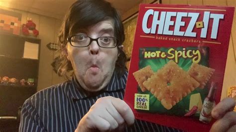 Review Cheez It Hot Spicy YouTube