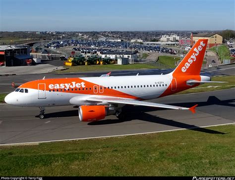 G EZFV EasyJet Airbus A319 111 Photo By Terry Figg ID 1514066