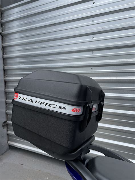 Baú 27L Givi Traffic Bagageiro CRF1100L Africa Twin MT Chapam