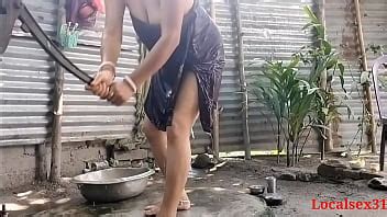 Village Wife Fuck Outdoor chez un ami de son mari Vidéo officielle de