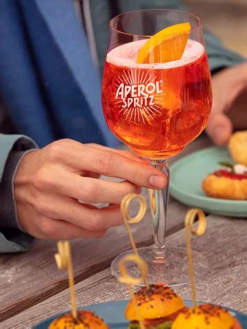 Aperol Sorten Entdecke Unsere Produkte Aperol