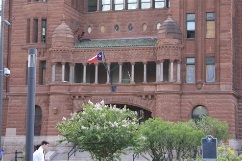 Bexar County Courthouse, San Antonio, Texas – St Louis Patina